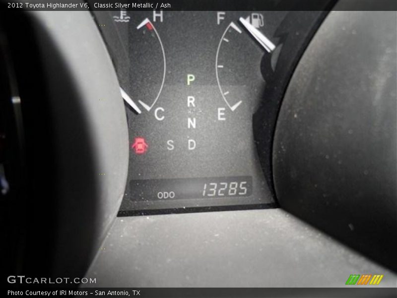 Classic Silver Metallic / Ash 2012 Toyota Highlander V6