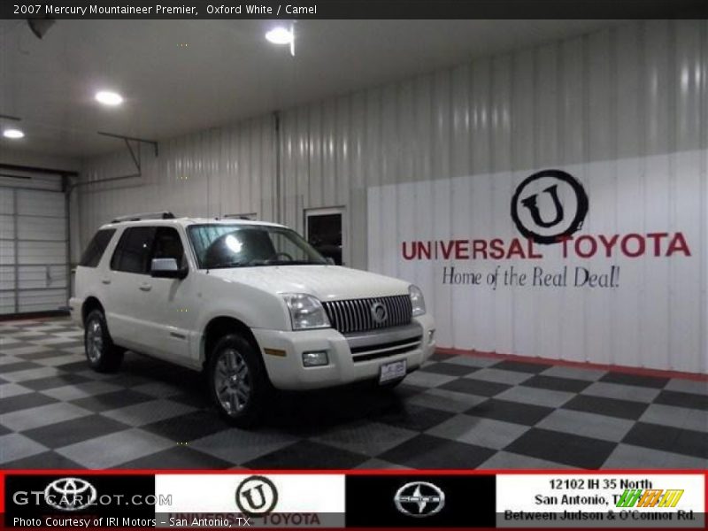 Oxford White / Camel 2007 Mercury Mountaineer Premier