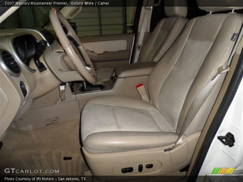 Oxford White / Camel 2007 Mercury Mountaineer Premier
