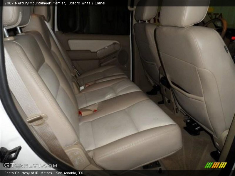Oxford White / Camel 2007 Mercury Mountaineer Premier