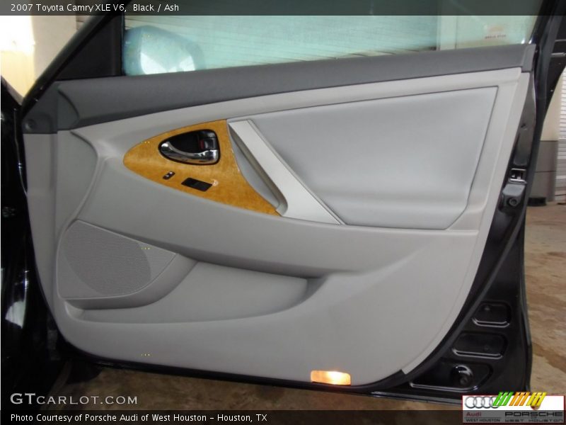 Black / Ash 2007 Toyota Camry XLE V6