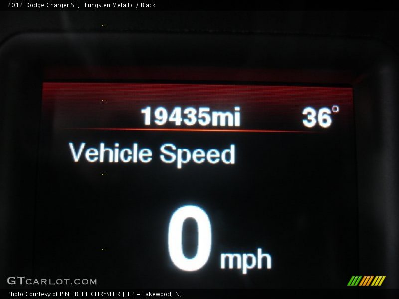 Tungsten Metallic / Black 2012 Dodge Charger SE