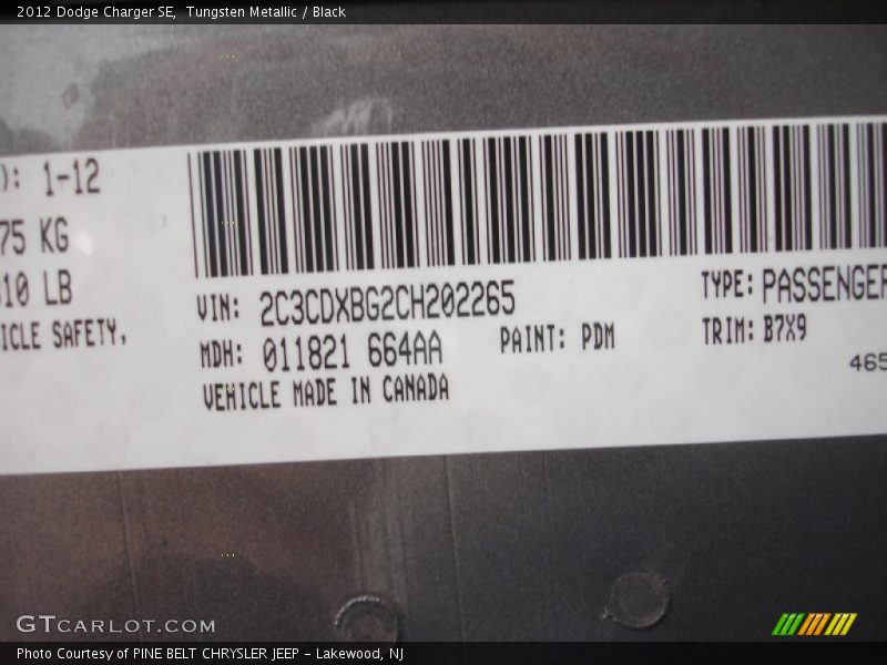 Tungsten Metallic / Black 2012 Dodge Charger SE