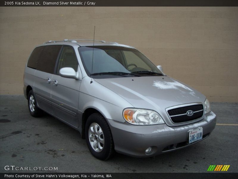 Diamond Silver Metallic / Gray 2005 Kia Sedona LX