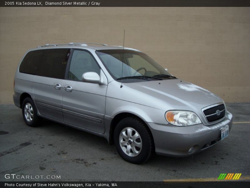 Diamond Silver Metallic / Gray 2005 Kia Sedona LX