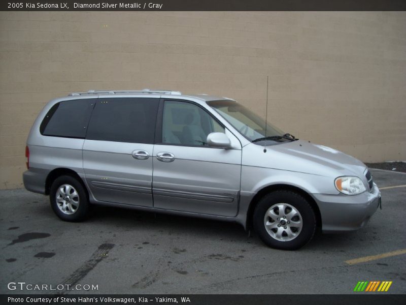 Diamond Silver Metallic / Gray 2005 Kia Sedona LX