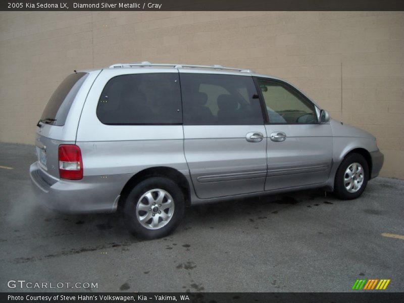 Diamond Silver Metallic / Gray 2005 Kia Sedona LX