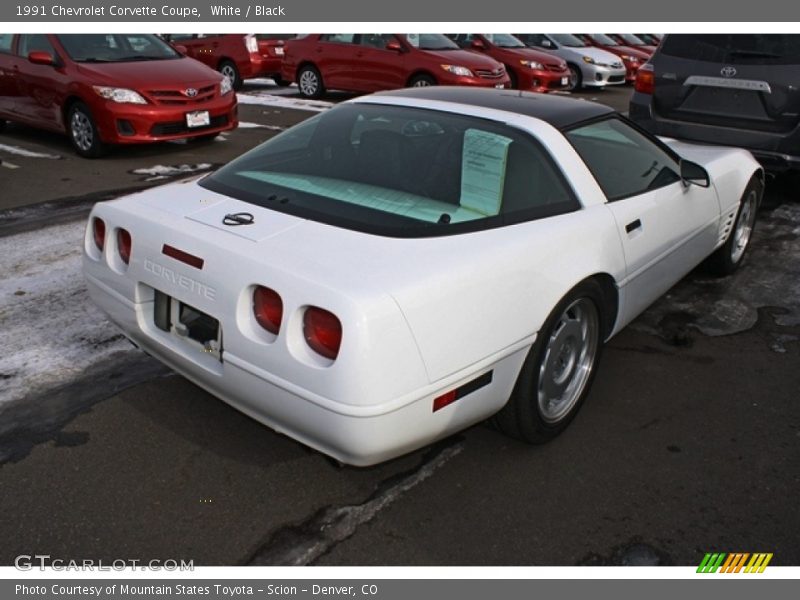 White / Black 1991 Chevrolet Corvette Coupe