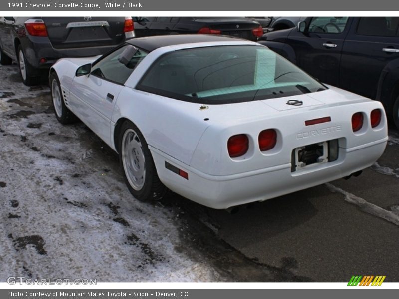 White / Black 1991 Chevrolet Corvette Coupe