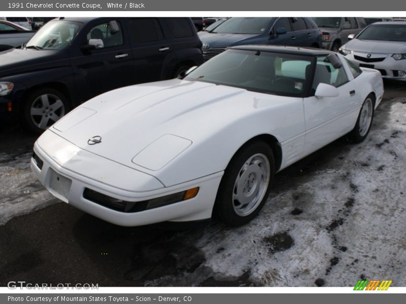 Front 3/4 View of 1991 Corvette Coupe