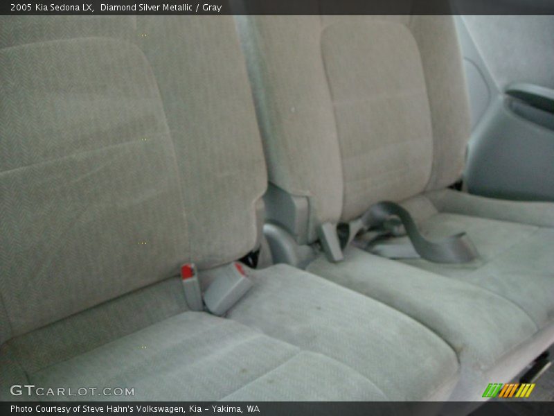 Diamond Silver Metallic / Gray 2005 Kia Sedona LX