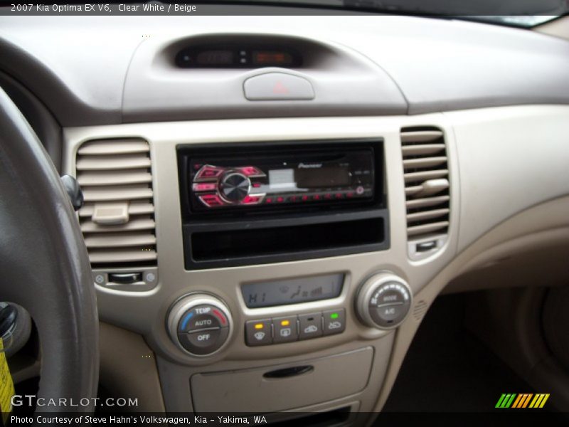 Clear White / Beige 2007 Kia Optima EX V6