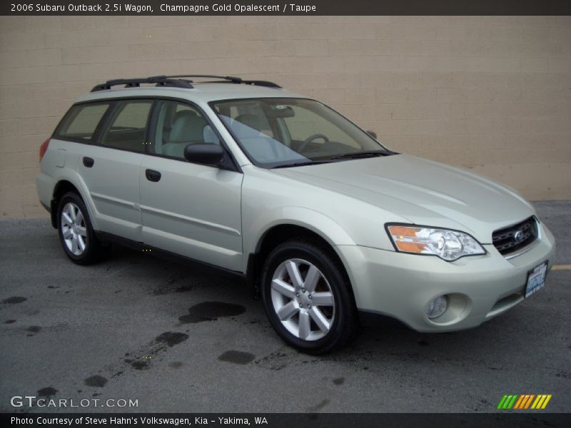 Champagne Gold Opalescent / Taupe 2006 Subaru Outback 2.5i Wagon