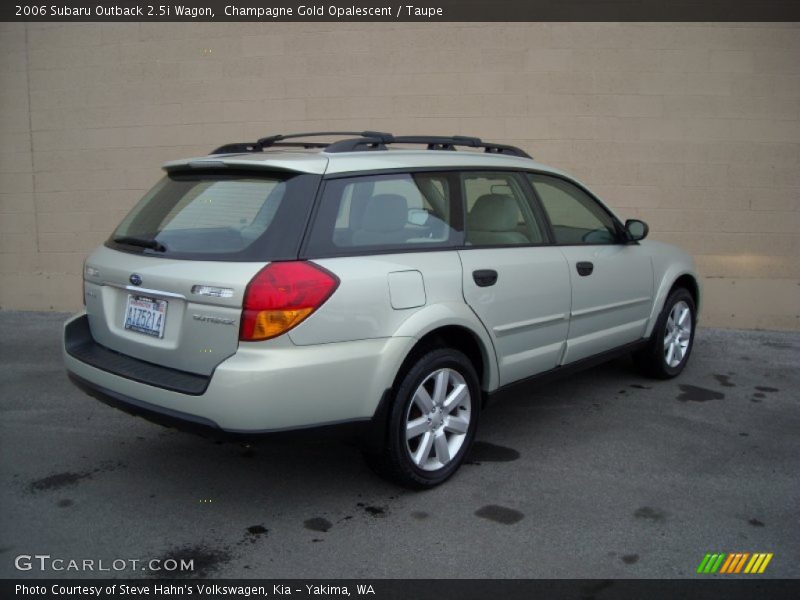 Champagne Gold Opalescent / Taupe 2006 Subaru Outback 2.5i Wagon