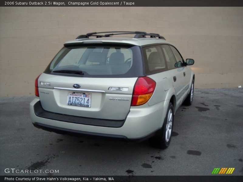 Champagne Gold Opalescent / Taupe 2006 Subaru Outback 2.5i Wagon