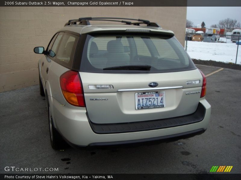 Champagne Gold Opalescent / Taupe 2006 Subaru Outback 2.5i Wagon