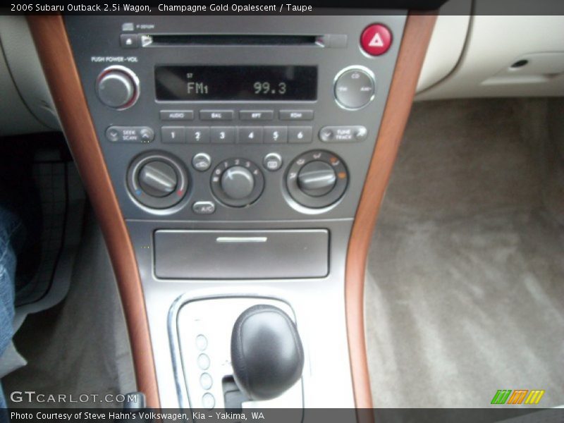 Champagne Gold Opalescent / Taupe 2006 Subaru Outback 2.5i Wagon
