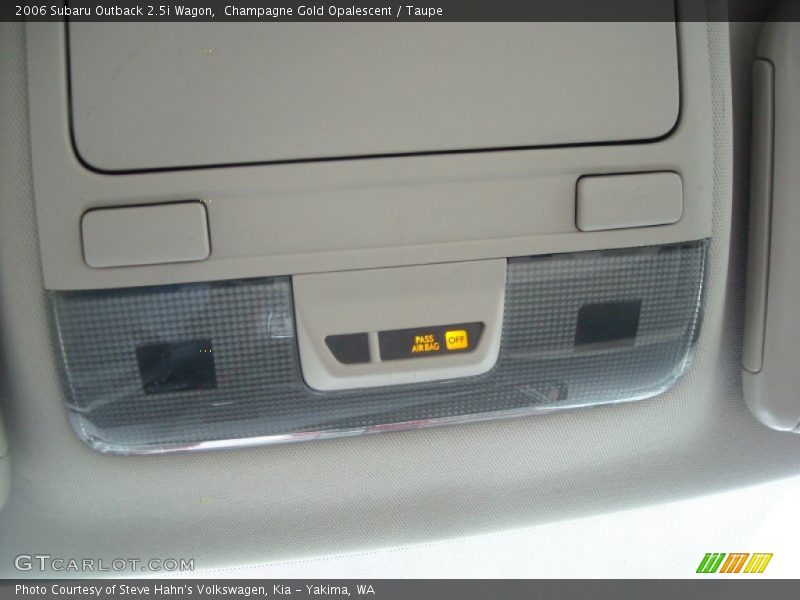 Champagne Gold Opalescent / Taupe 2006 Subaru Outback 2.5i Wagon