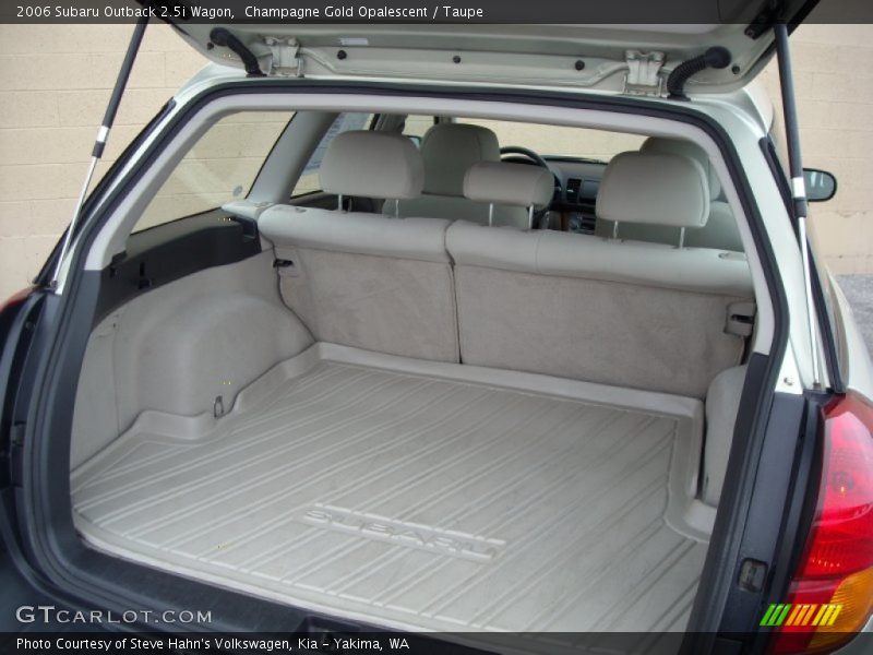 Champagne Gold Opalescent / Taupe 2006 Subaru Outback 2.5i Wagon