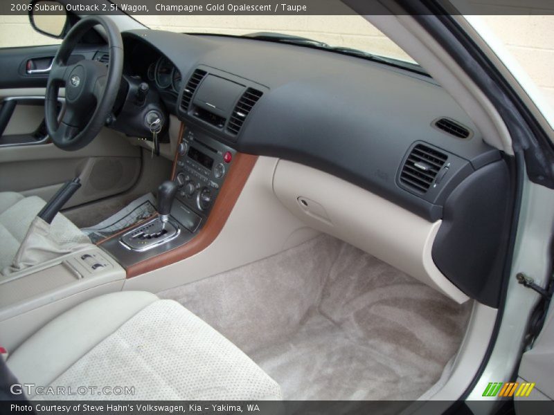 Champagne Gold Opalescent / Taupe 2006 Subaru Outback 2.5i Wagon