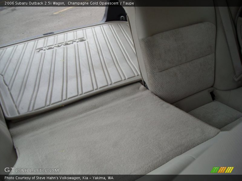 Champagne Gold Opalescent / Taupe 2006 Subaru Outback 2.5i Wagon