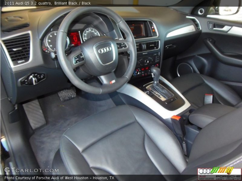 Brilliant Black / Black 2011 Audi Q5 3.2 quattro