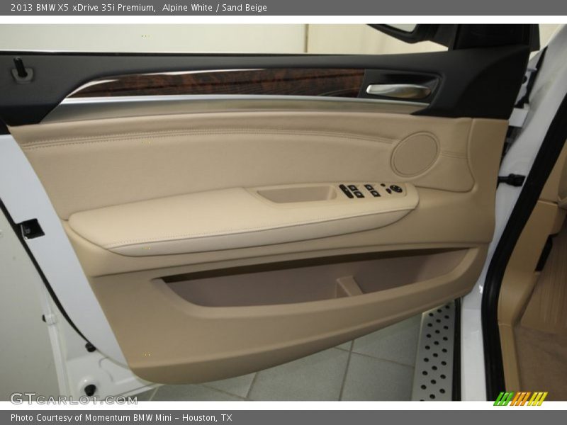 Alpine White / Sand Beige 2013 BMW X5 xDrive 35i Premium