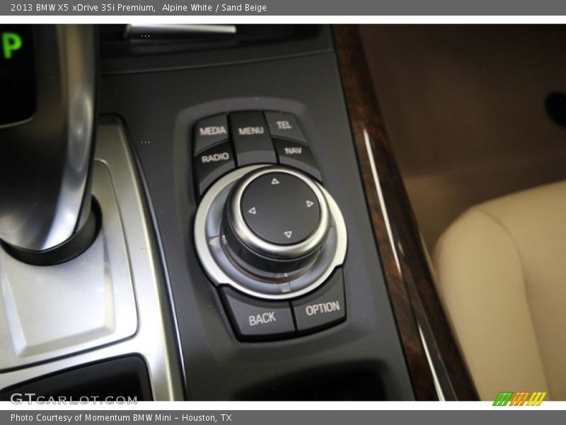 Alpine White / Sand Beige 2013 BMW X5 xDrive 35i Premium