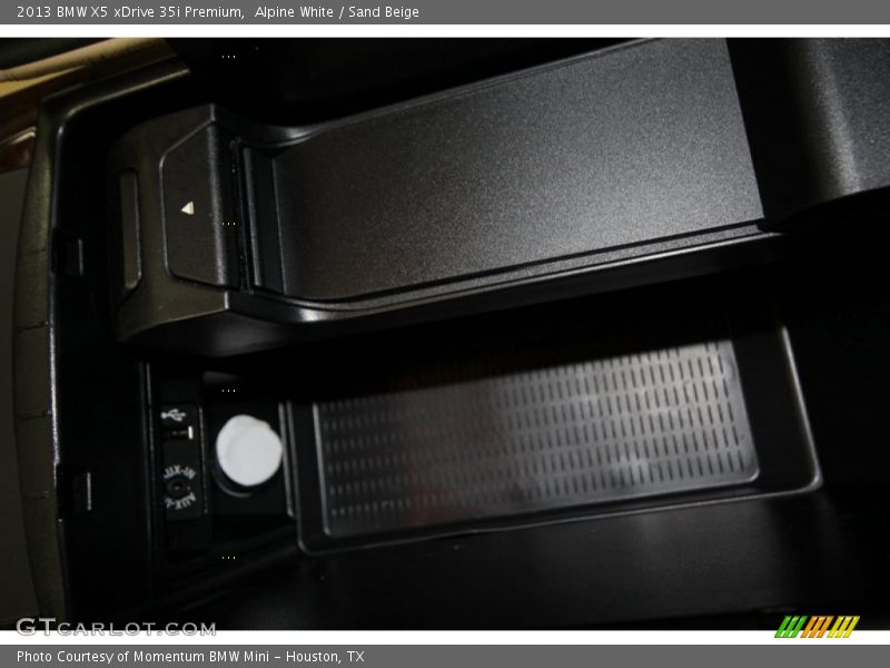 Alpine White / Sand Beige 2013 BMW X5 xDrive 35i Premium