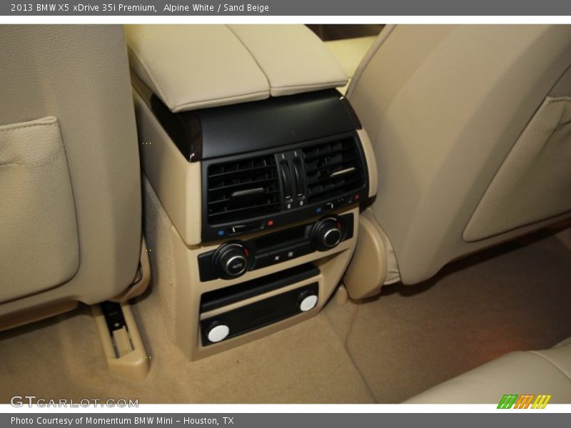 Alpine White / Sand Beige 2013 BMW X5 xDrive 35i Premium