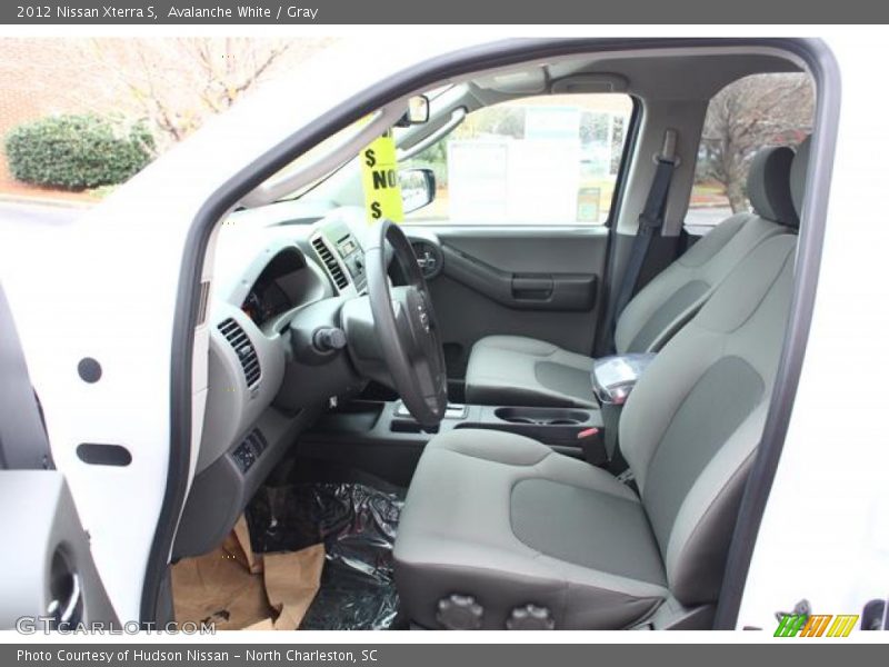Avalanche White / Gray 2012 Nissan Xterra S