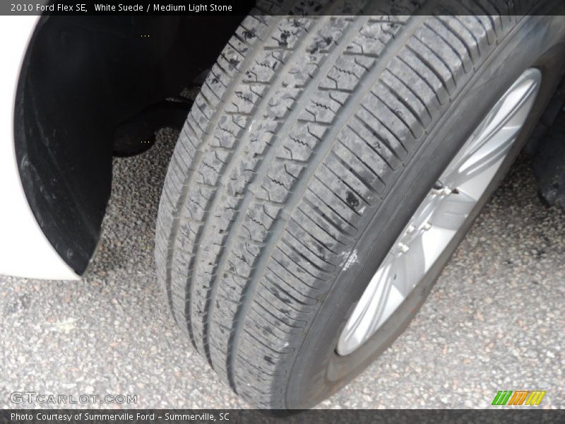 White Suede / Medium Light Stone 2010 Ford Flex SE