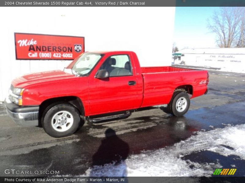 Victory Red / Dark Charcoal 2004 Chevrolet Silverado 1500 Regular Cab 4x4