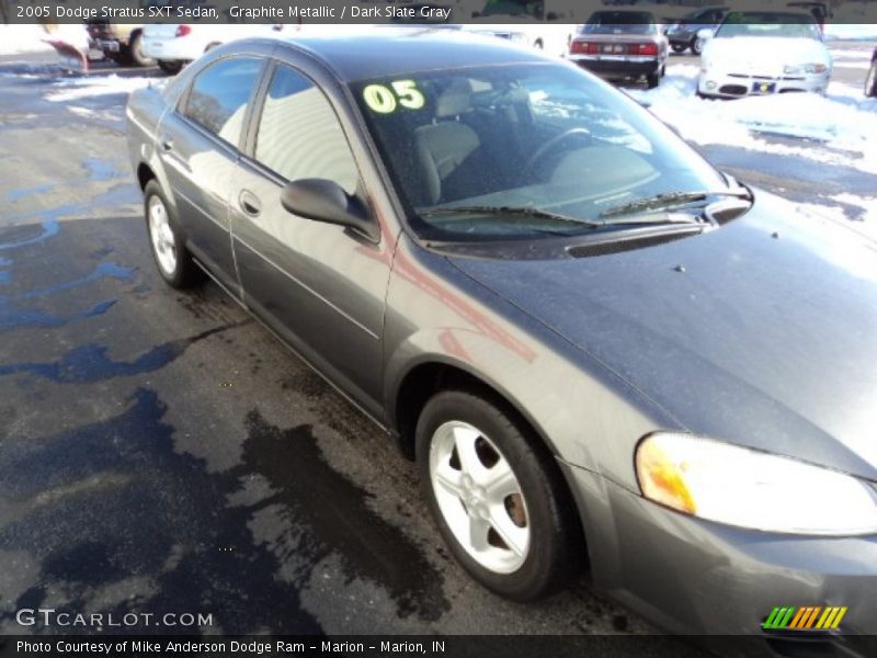 Graphite Metallic / Dark Slate Gray 2005 Dodge Stratus SXT Sedan