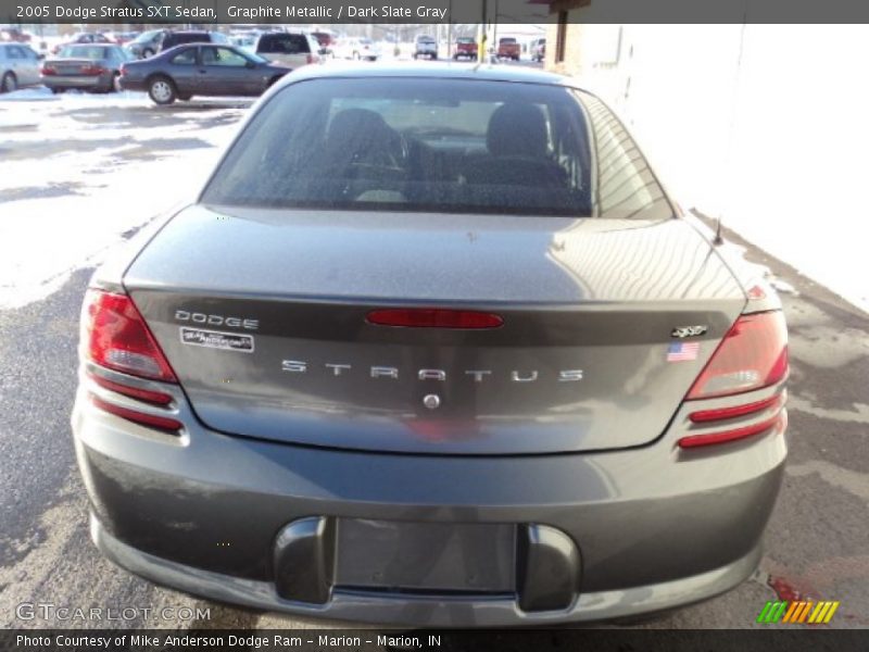 Graphite Metallic / Dark Slate Gray 2005 Dodge Stratus SXT Sedan