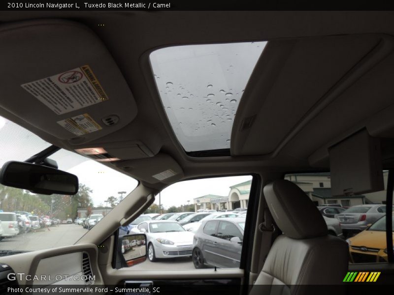 Tuxedo Black Metallic / Camel 2010 Lincoln Navigator L