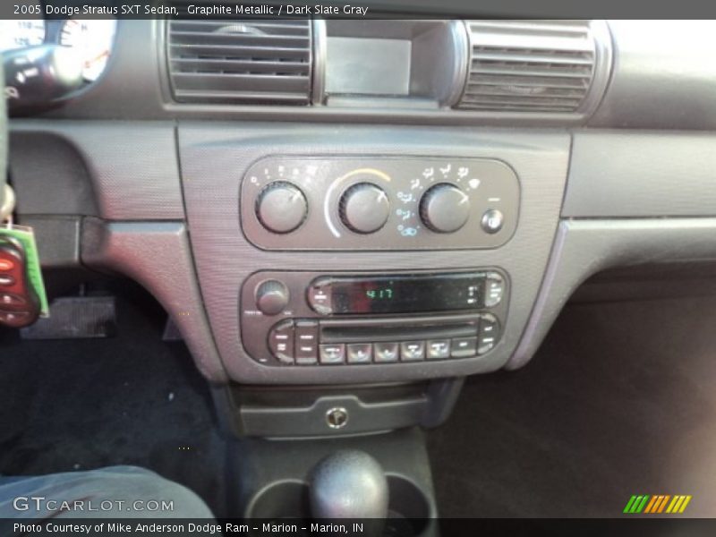Graphite Metallic / Dark Slate Gray 2005 Dodge Stratus SXT Sedan