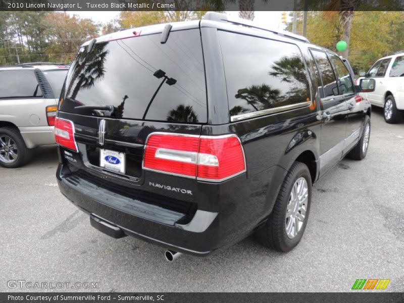 Tuxedo Black Metallic / Camel 2010 Lincoln Navigator L