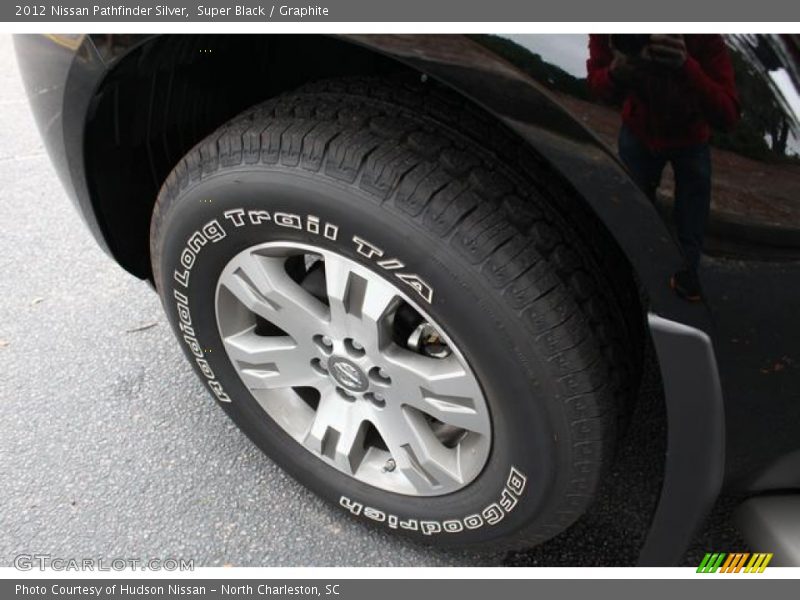  2012 Pathfinder Silver Wheel
