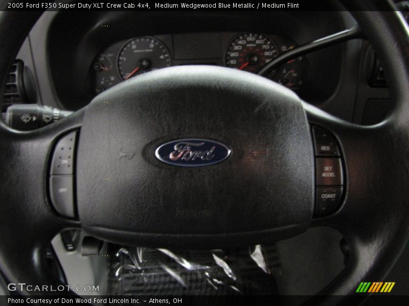Medium Wedgewood Blue Metallic / Medium Flint 2005 Ford F350 Super Duty XLT Crew Cab 4x4