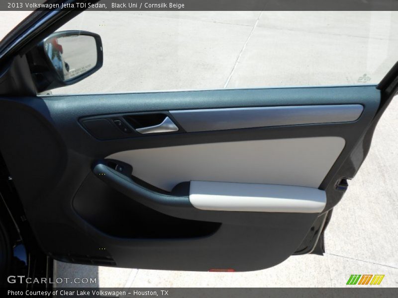 Black Uni / Cornsilk Beige 2013 Volkswagen Jetta TDI Sedan
