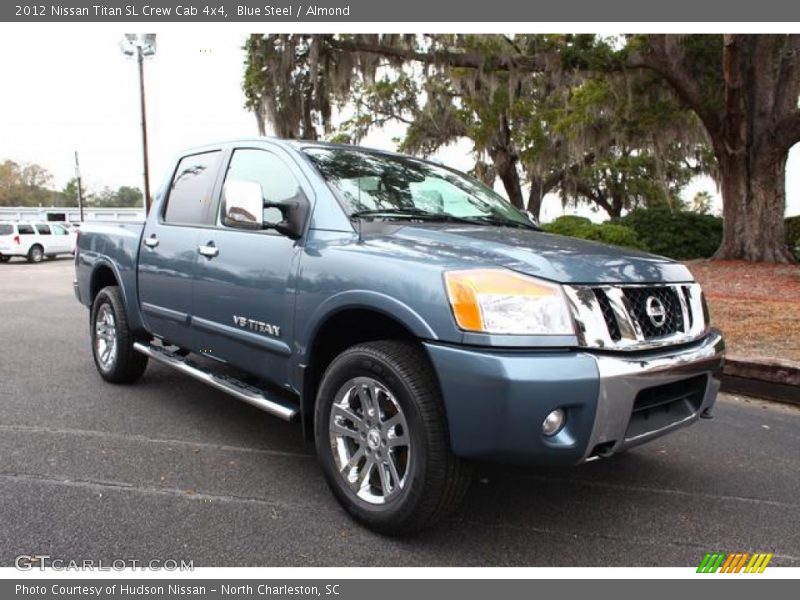 Front 3/4 View of 2012 Titan SL Crew Cab 4x4