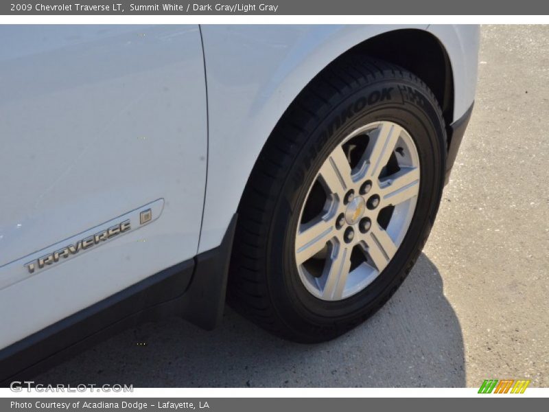 Summit White / Dark Gray/Light Gray 2009 Chevrolet Traverse LT