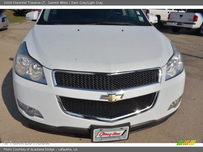 Summit White / Dark Gray/Light Gray 2009 Chevrolet Traverse LT