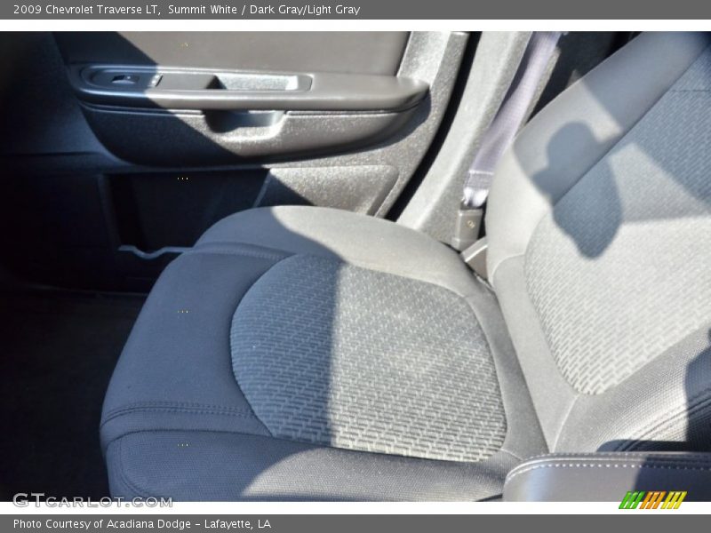 Summit White / Dark Gray/Light Gray 2009 Chevrolet Traverse LT