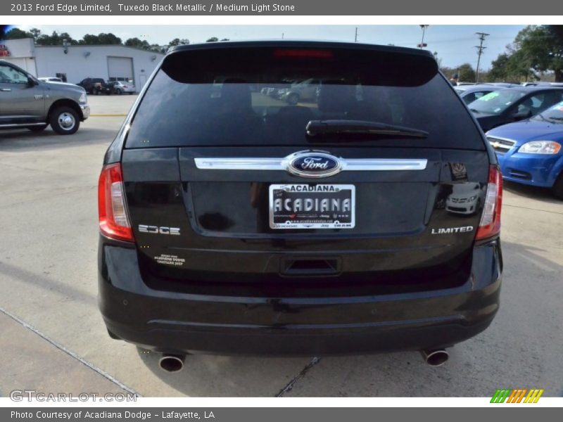 Tuxedo Black Metallic / Medium Light Stone 2013 Ford Edge Limited