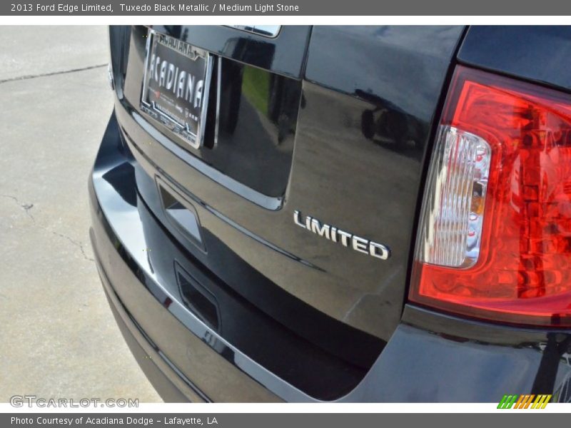 Tuxedo Black Metallic / Medium Light Stone 2013 Ford Edge Limited