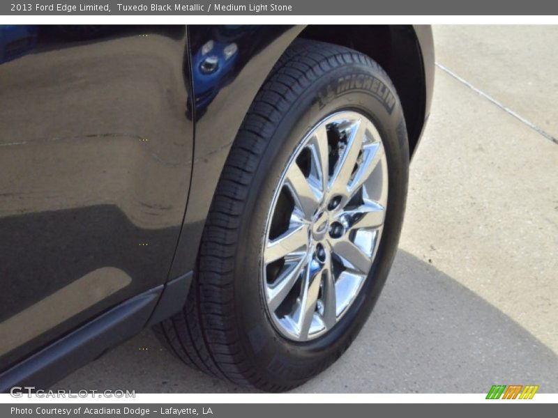 Tuxedo Black Metallic / Medium Light Stone 2013 Ford Edge Limited