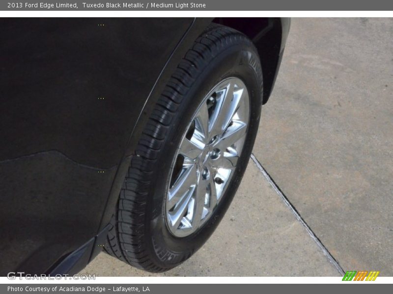 Tuxedo Black Metallic / Medium Light Stone 2013 Ford Edge Limited