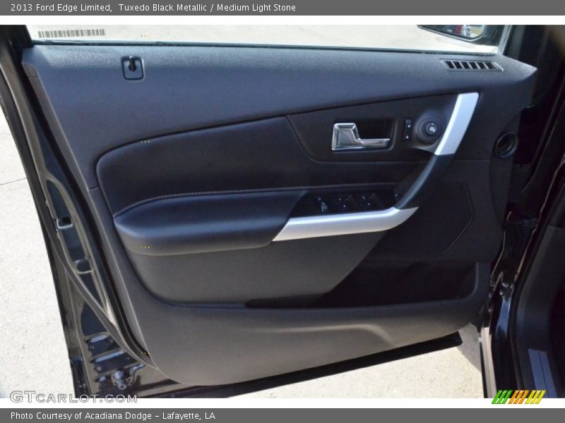 Tuxedo Black Metallic / Medium Light Stone 2013 Ford Edge Limited